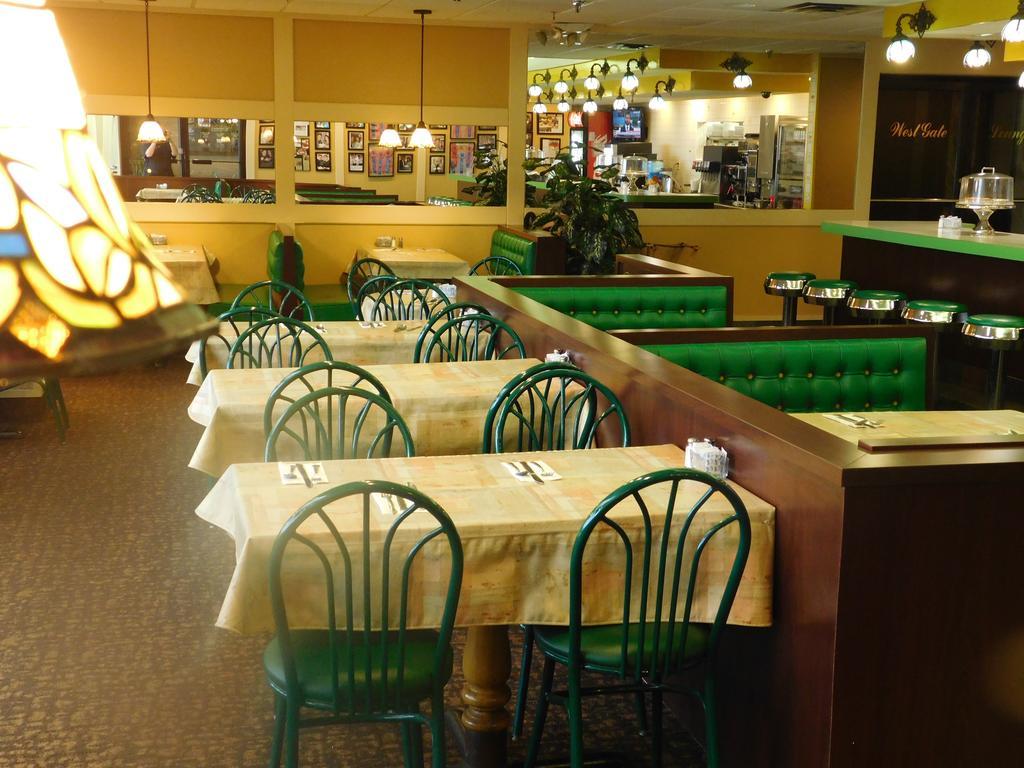 West Gate Inn ניאק מראה חיצוני תמונה