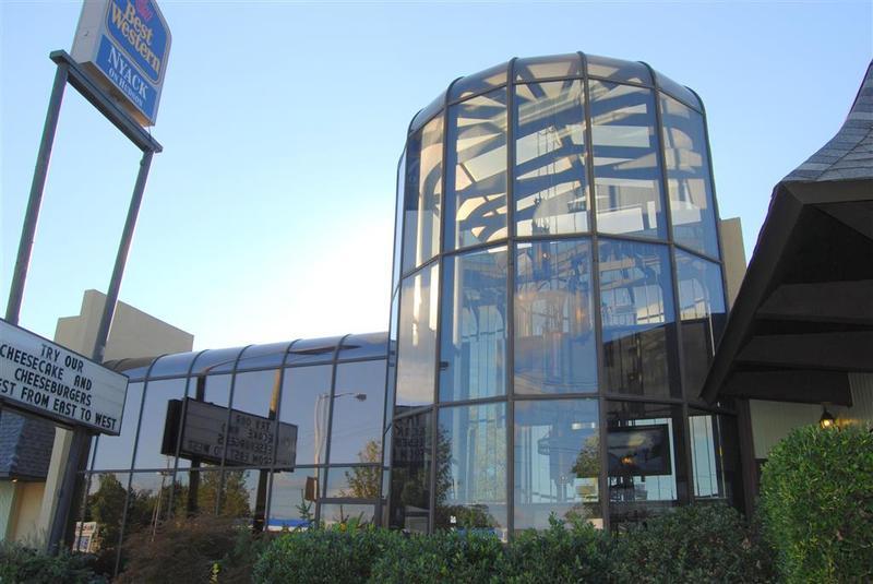 West Gate Inn ניאק מראה חיצוני תמונה
